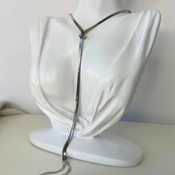 Tie necklace silver