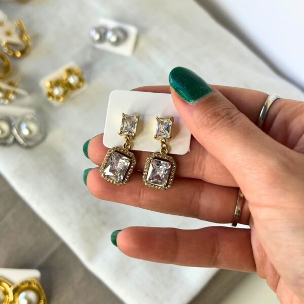 Glammy earrings gold