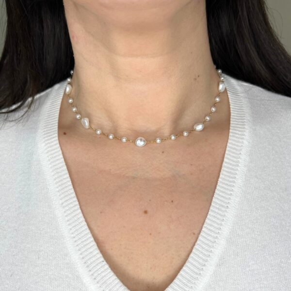 Lady pearl necklace