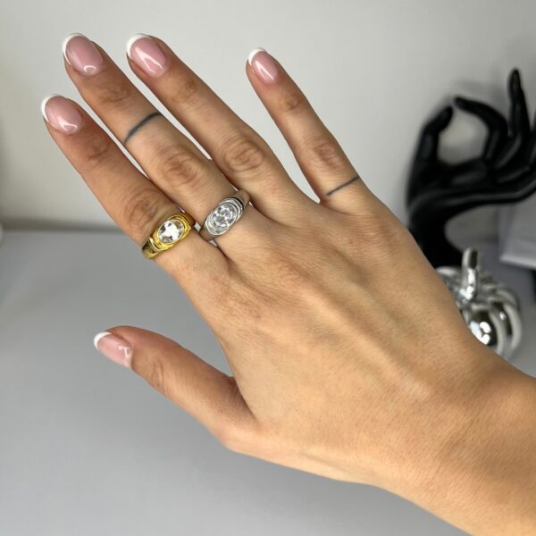 Crystal ring
