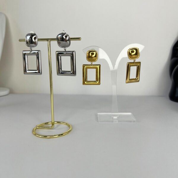 Frame earrings
